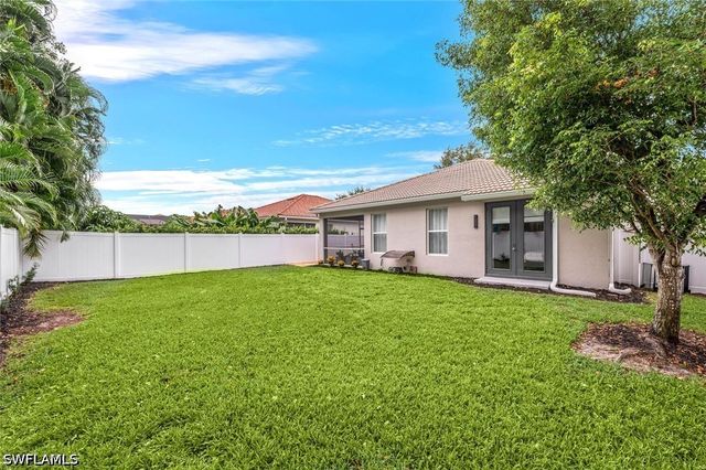 8260 Laurel Lakes BLVD, Naples, FL 34119