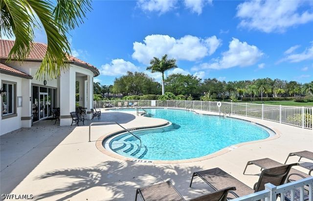 8260 Laurel Lakes BLVD, Naples, FL 34119