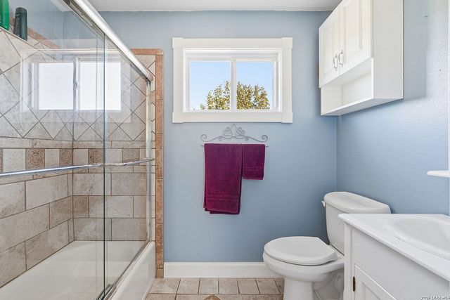 42 TOWER RD, Boerne, TX 78006