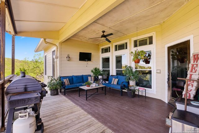 42 TOWER RD, Boerne, TX 78006