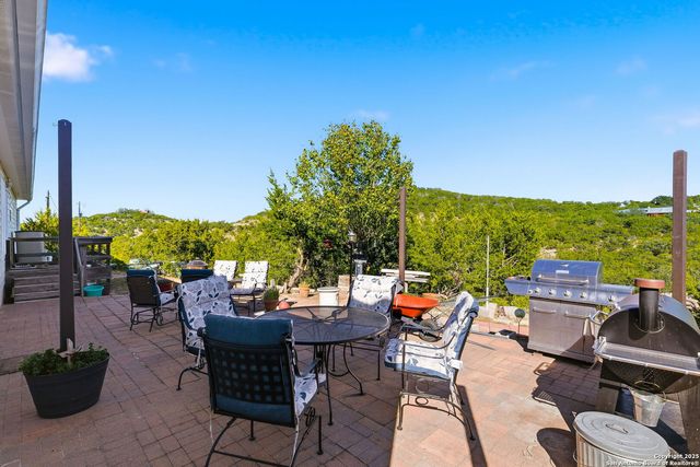 42 TOWER RD, Boerne, TX 78006