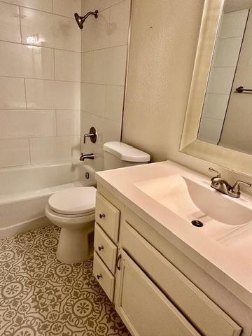 4302 N 29th Way, Phoenix, AZ 85016