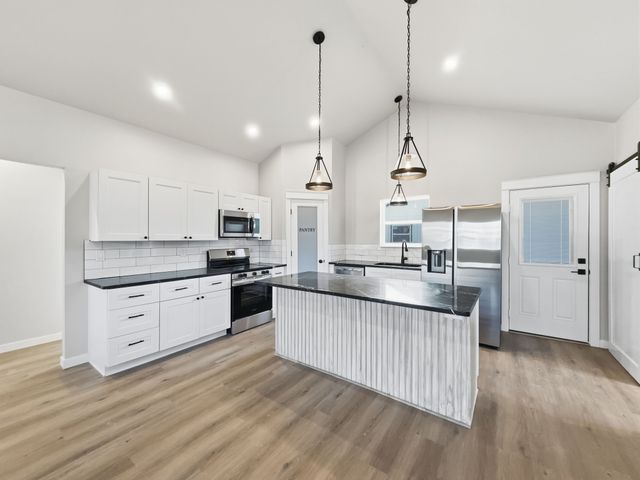 310 Eastland, Iredell, TX 76649