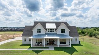 2208 Summerlin Court, Granbury, TX 76048