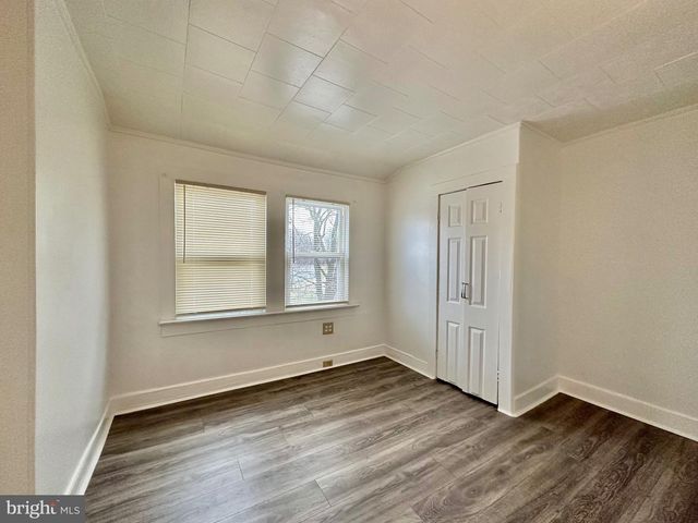 28 PARK LANE, Hamilton, NJ 08609