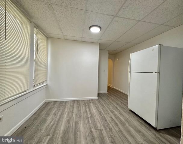 28 PARK LANE, Hamilton, NJ 08609