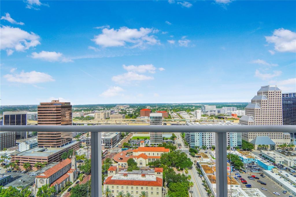Image 2 of property listing at 150 E ROBINSON STREET 2608, Orlando, FL 32801