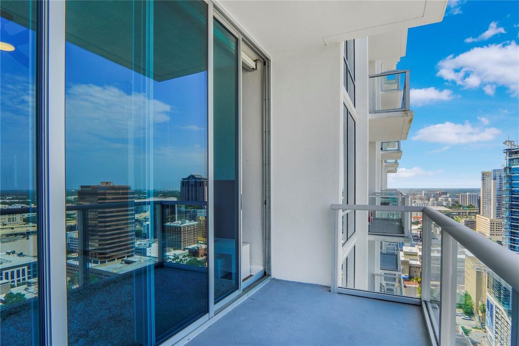 Image 11 of property listing at 150 E ROBINSON STREET 2608, Orlando, FL 32801