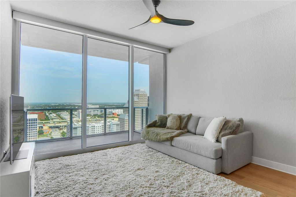Image 9 of property listing at 150 E ROBINSON STREET 2608, Orlando, FL 32801