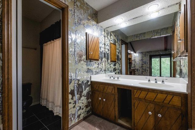 5 Trevino Drive, Maumelle, AR 72113