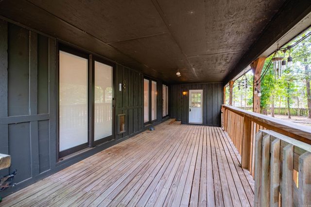 5 Trevino Drive, Maumelle, AR 72113