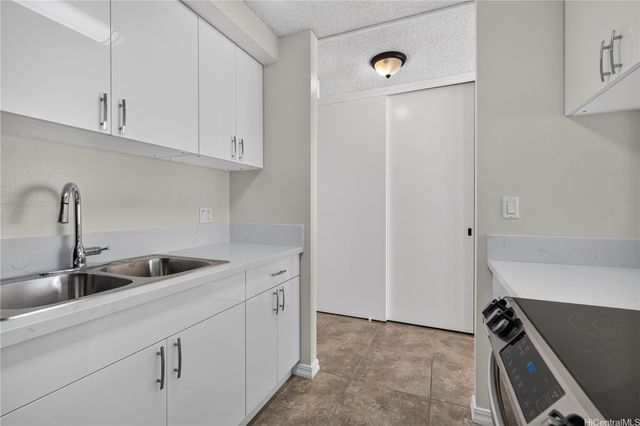 1617 Kapiolani Boulevard 1004, Honolulu, HI 96814