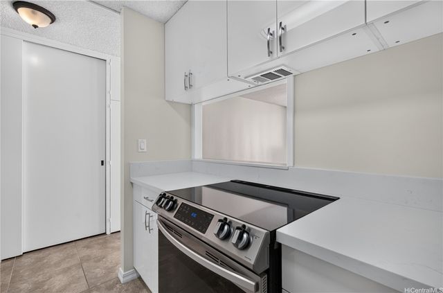 1617 Kapiolani Boulevard 1004, Honolulu, HI 96814