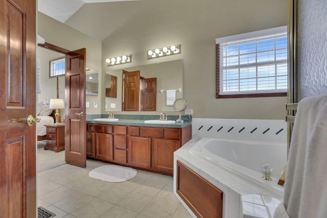 115 Keystoner Way, Delaware, OH 43015