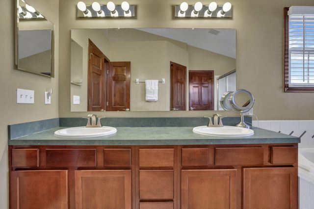 115 Keystoner Way, Delaware, OH 43015