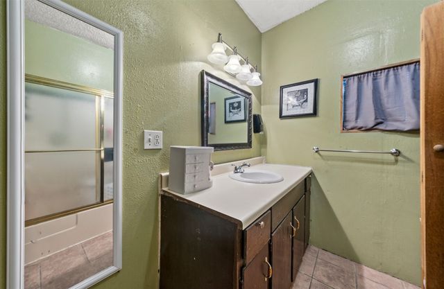 1725 Summer Avenue, Waco, TX 76708