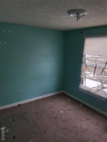 4671 Chinkapin Lane, High Ridge, MO 63049