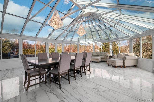 19 W Tiana Road, Hampton Bays, NY 11946