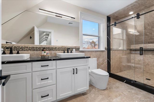 19 W Tiana Road, Hampton Bays, NY 11946