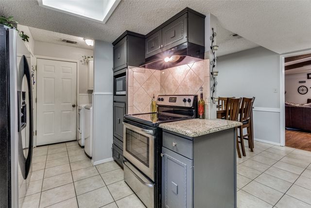 505 Cassandra Street, Howe, TX 75459