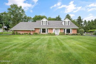 6356 Oakland Court, Sylvania, OH 43560
