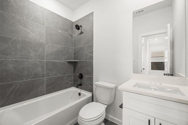 6219 Royal Palm Drive, Manvel, TX 77578