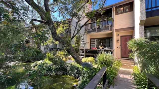 21730 Marylee Street 35, Woodland Hills, CA 91367