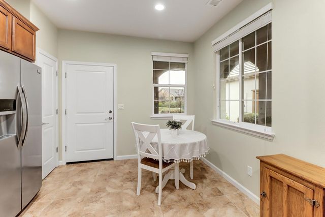 9882 Sheffield Way, Elk Grove, CA 95757