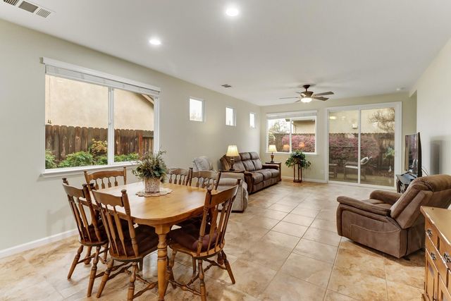 9882 Sheffield Way, Elk Grove, CA 95757