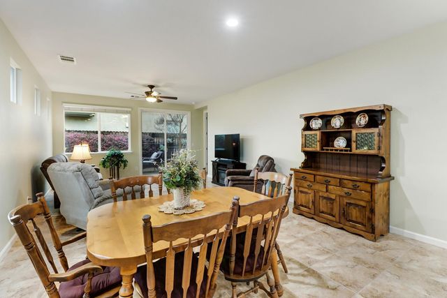 9882 Sheffield Way, Elk Grove, CA 95757