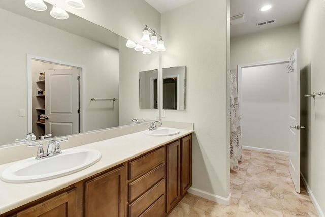 9882 Sheffield Way, Elk Grove, CA 95757