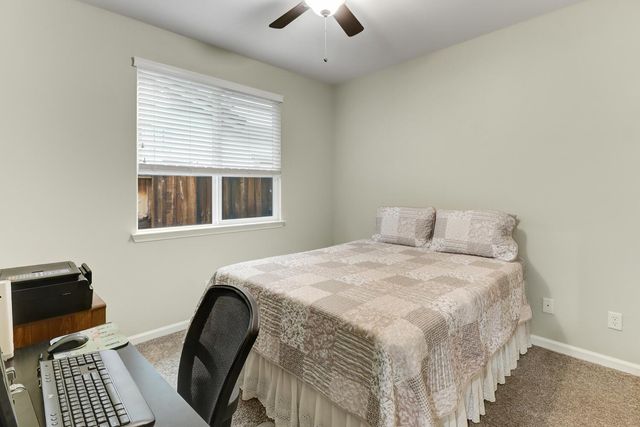 9882 Sheffield Way, Elk Grove, CA 95757