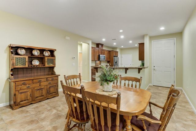 9882 Sheffield Way, Elk Grove, CA 95757