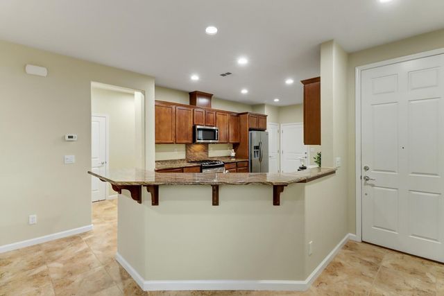 9882 Sheffield Way, Elk Grove, CA 95757