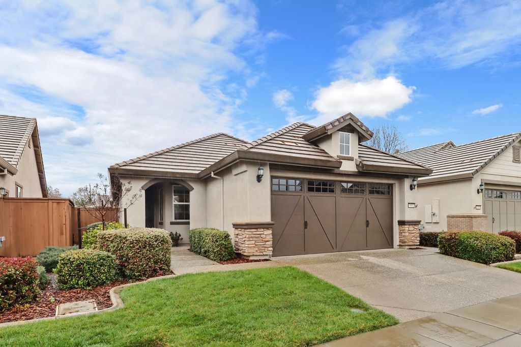 9882 Sheffield Way, Elk Grove, CA 95757