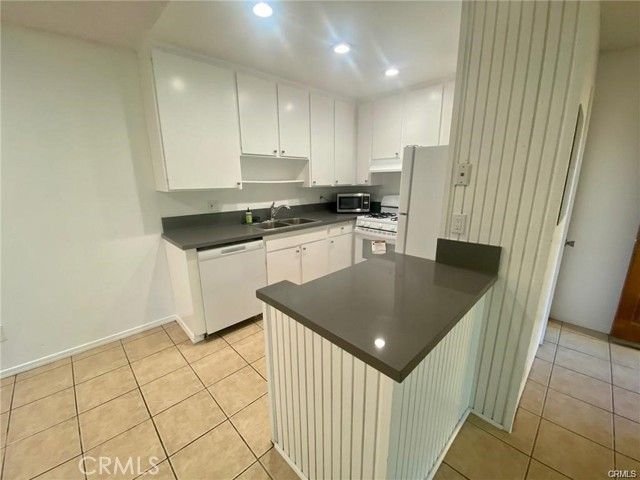 1101 W Macarthur 296, Santa Ana, CA 92707