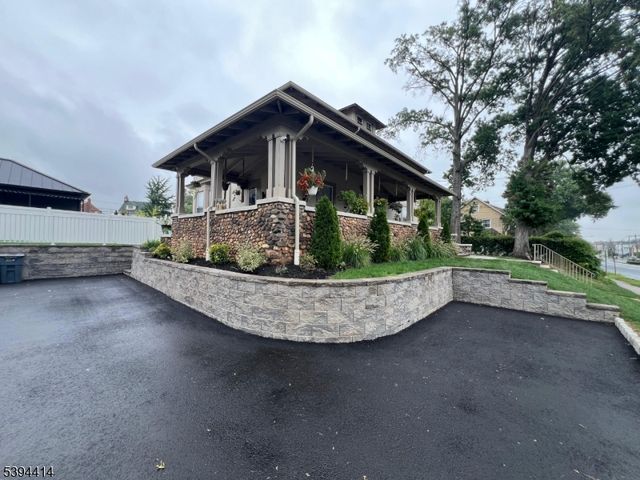 865 Westfield Ave, Elizabeth City, NJ 07208