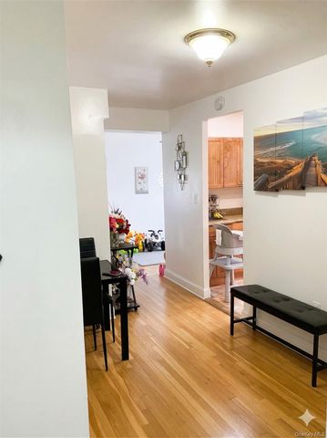 245 Bronx River Road 7F, Yonkers, NY 10704