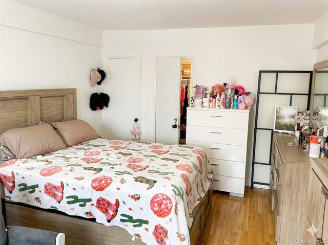 245 Bronx River Road 7F, Yonkers, NY 10704