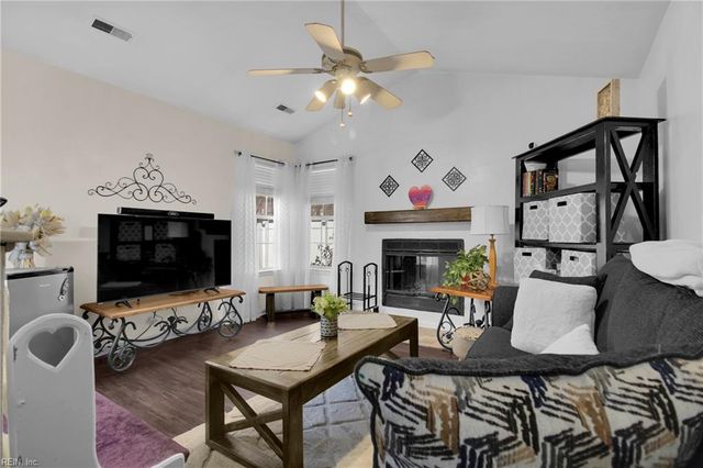 516 Elsie DR, Newport News, VA 23608