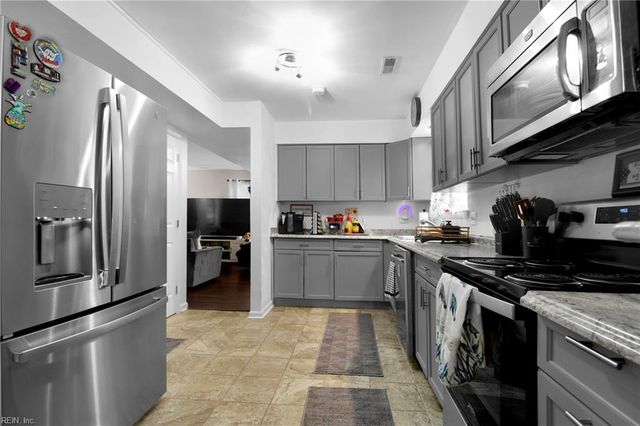 516 Elsie DR, Newport News, VA 23608