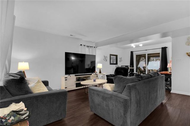 516 Elsie DR, Newport News, VA 23608