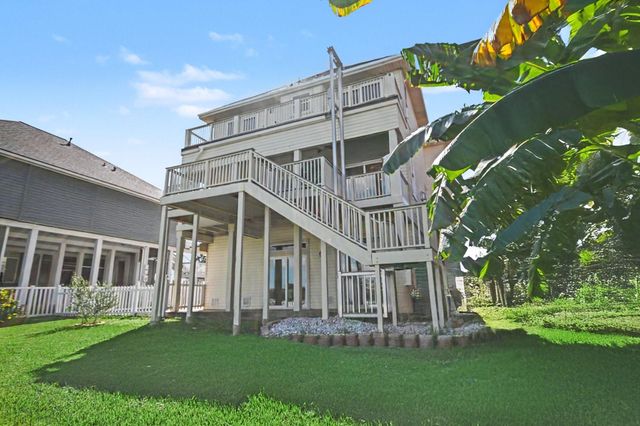 13514 Windlass Circle, Galveston, TX 77554