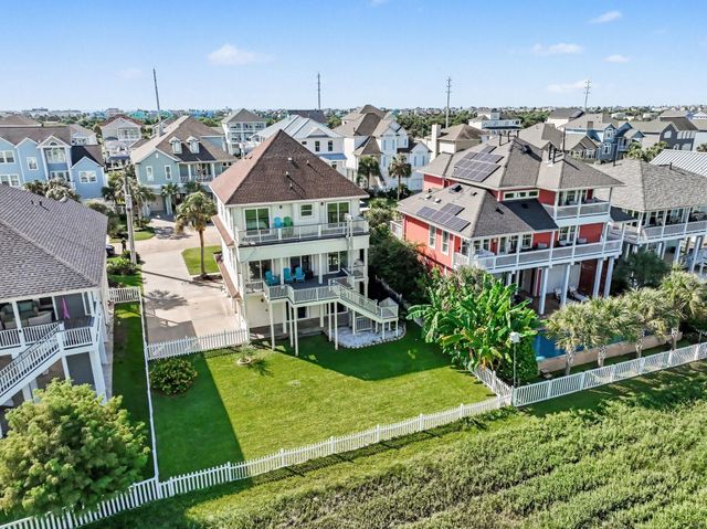 13514 Windlass Circle, Galveston, TX 77554