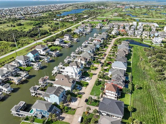 13514 Windlass Circle, Galveston, TX 77554