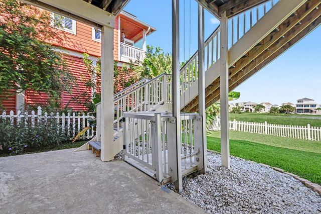 13514 Windlass Circle, Galveston, TX 77554