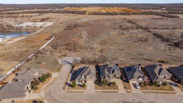 12301 Cedar Knoll Drive, Fort Worth, TX 76028