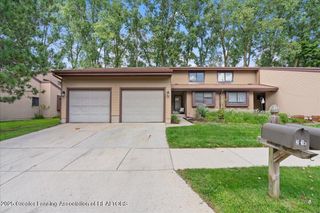 2017 Greenwich Court, Lansing, MI 48910