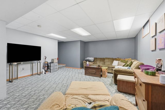 1902 Kentfield Way, Goshen, IN 46526