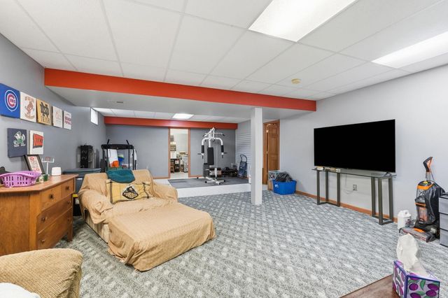 1902 Kentfield Way, Goshen, IN 46526